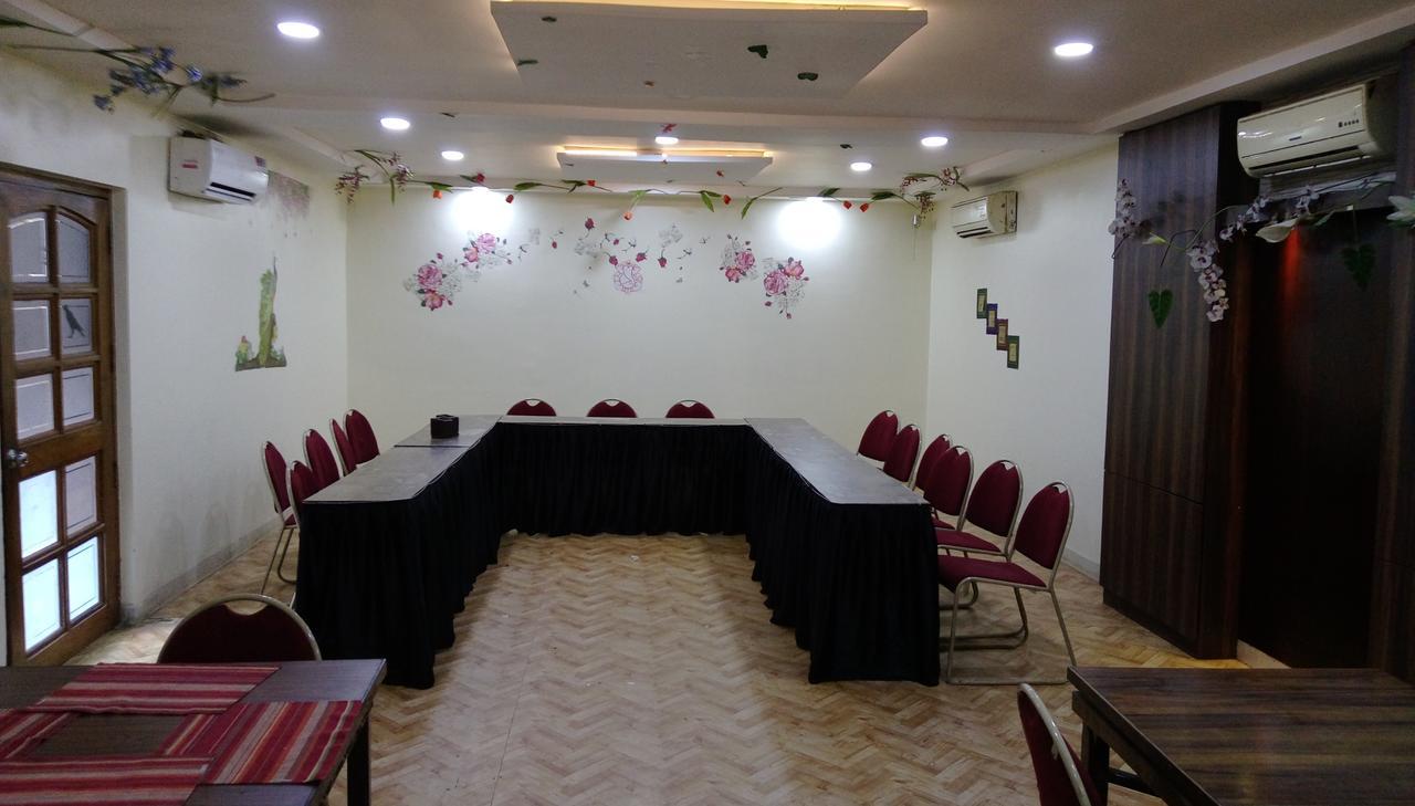 Hotel Ritz Pune Exterior photo